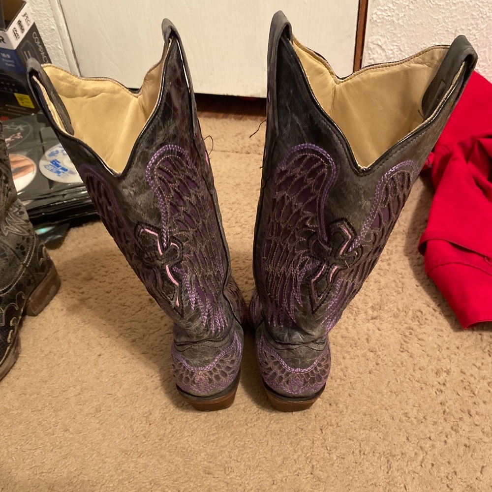 Corral boots